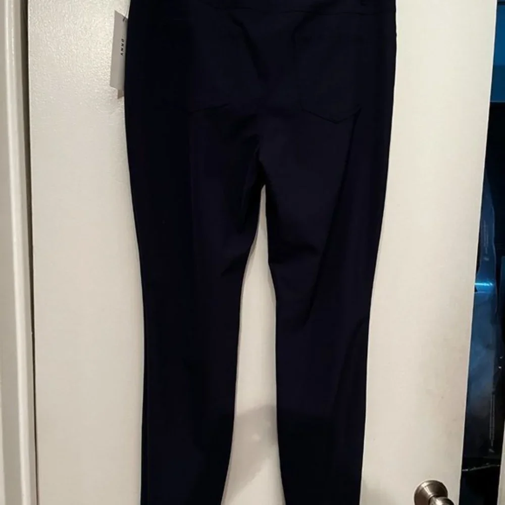 DKNY Navy Pants – New With Tags‎ – Size 12